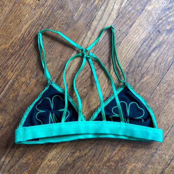 Victorias secret shamrock bralette - Picture 2 of 3